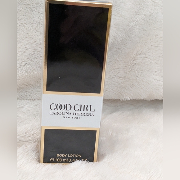 Carolina Herrera Good Girl Body Lotion - Black and Gold Elegance